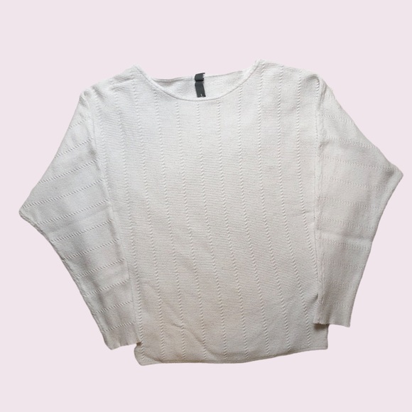 Thick White Pullover Sweater! - Picture 6 of 6